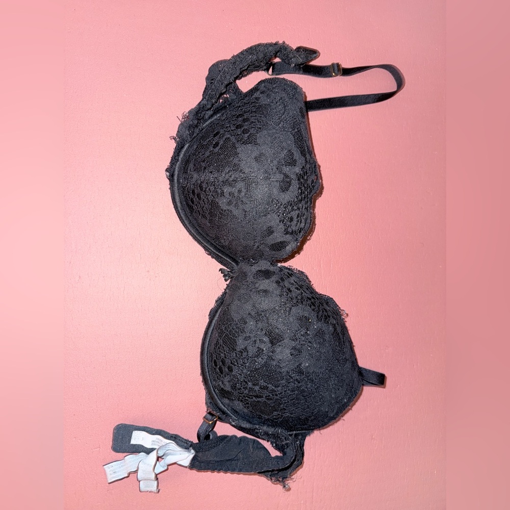 Victoria's Secret Black Lace Bra 32D